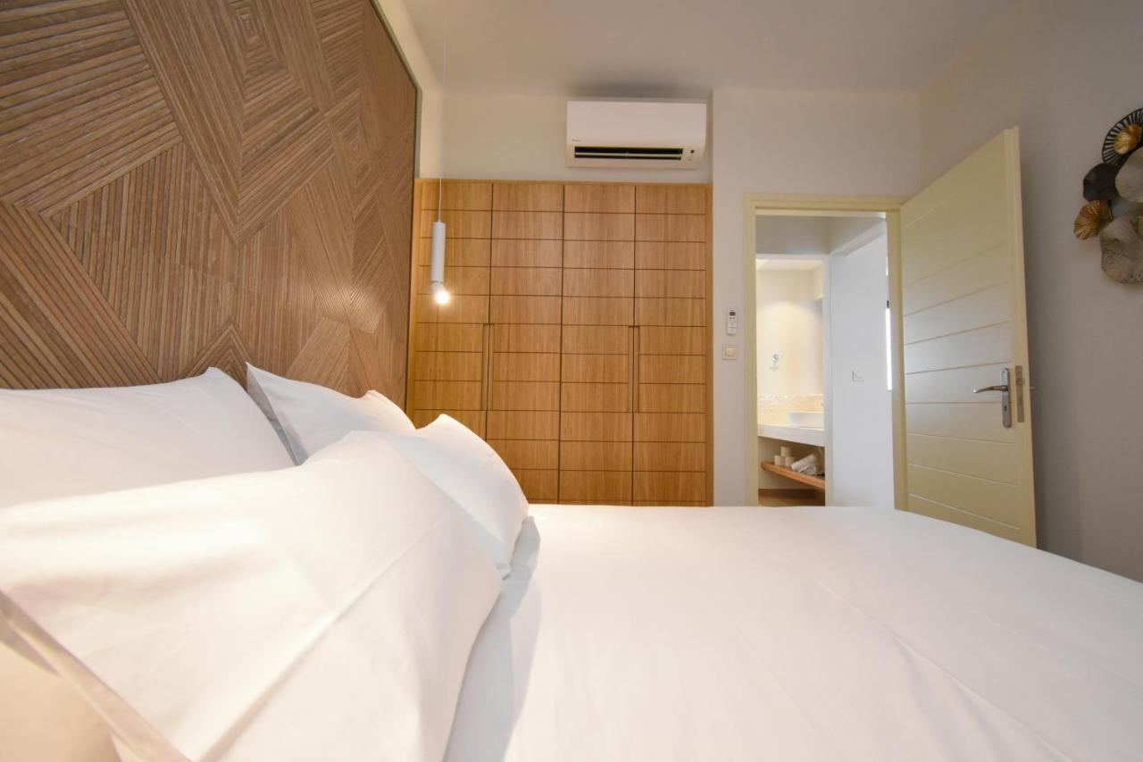 Elena Village & Aparthotel 4*