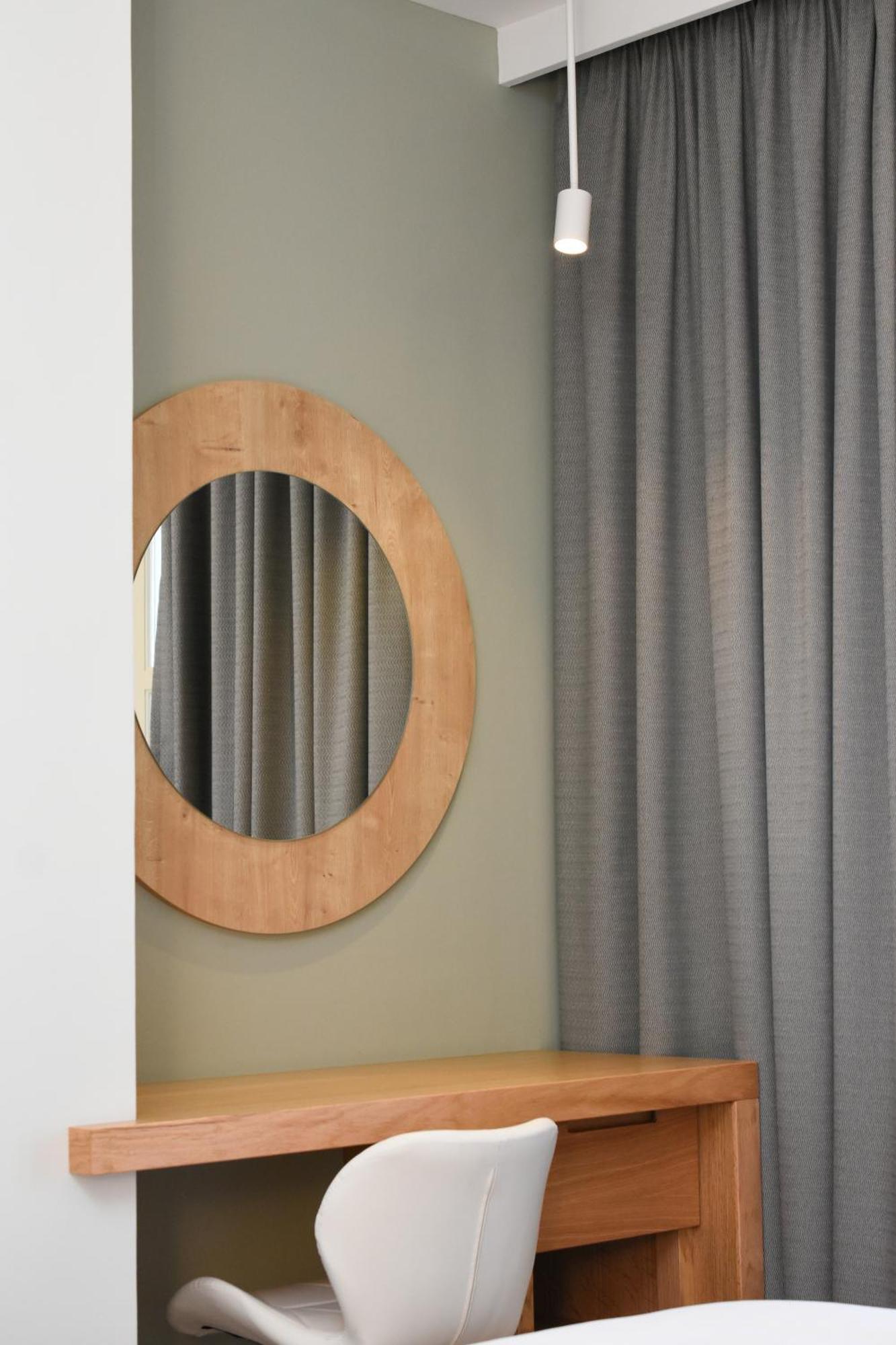 Aparthotel Elena Village &