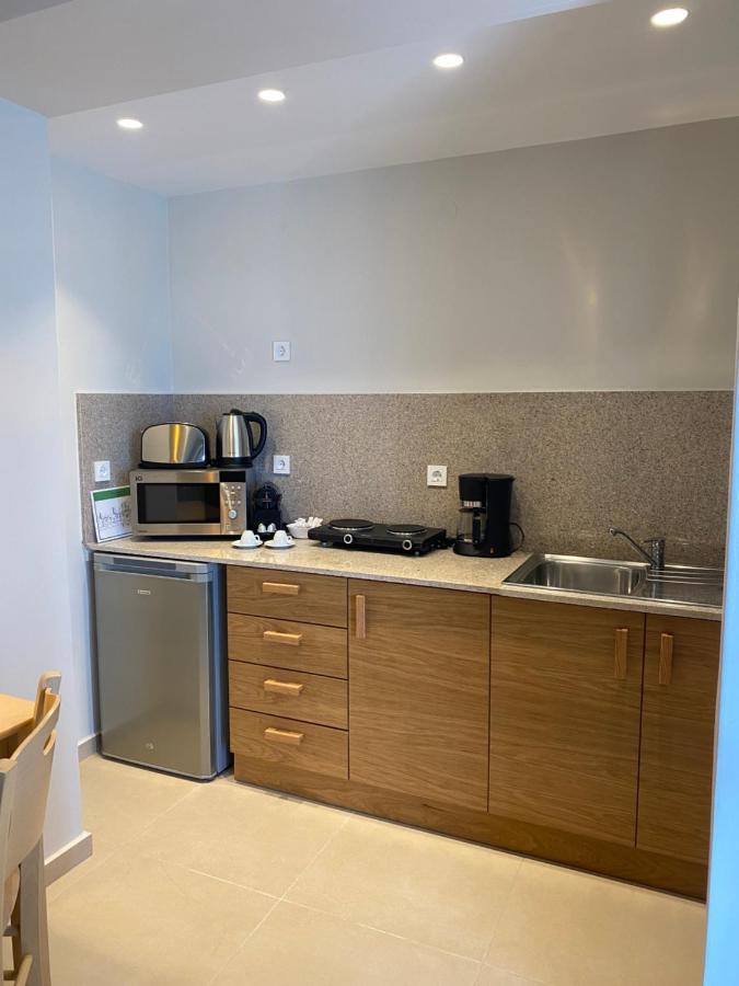 Aparthotel Elena Village & 4*