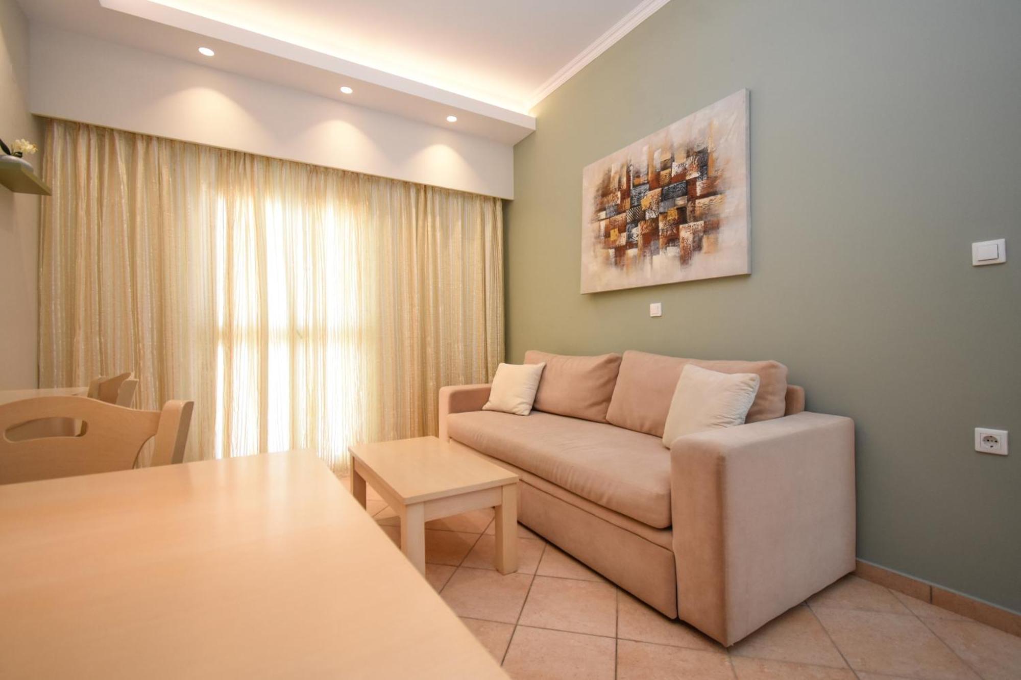 Elena Village & Aparthotel