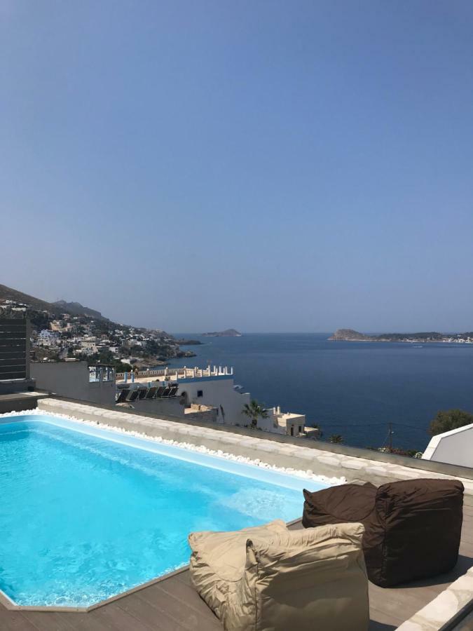Elena Village & 4*